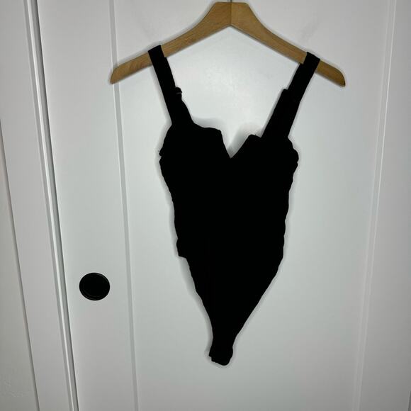 Intimately Free People Pippa V-neck Black Tank Bodysuit Size Small - Picture 2 of 6